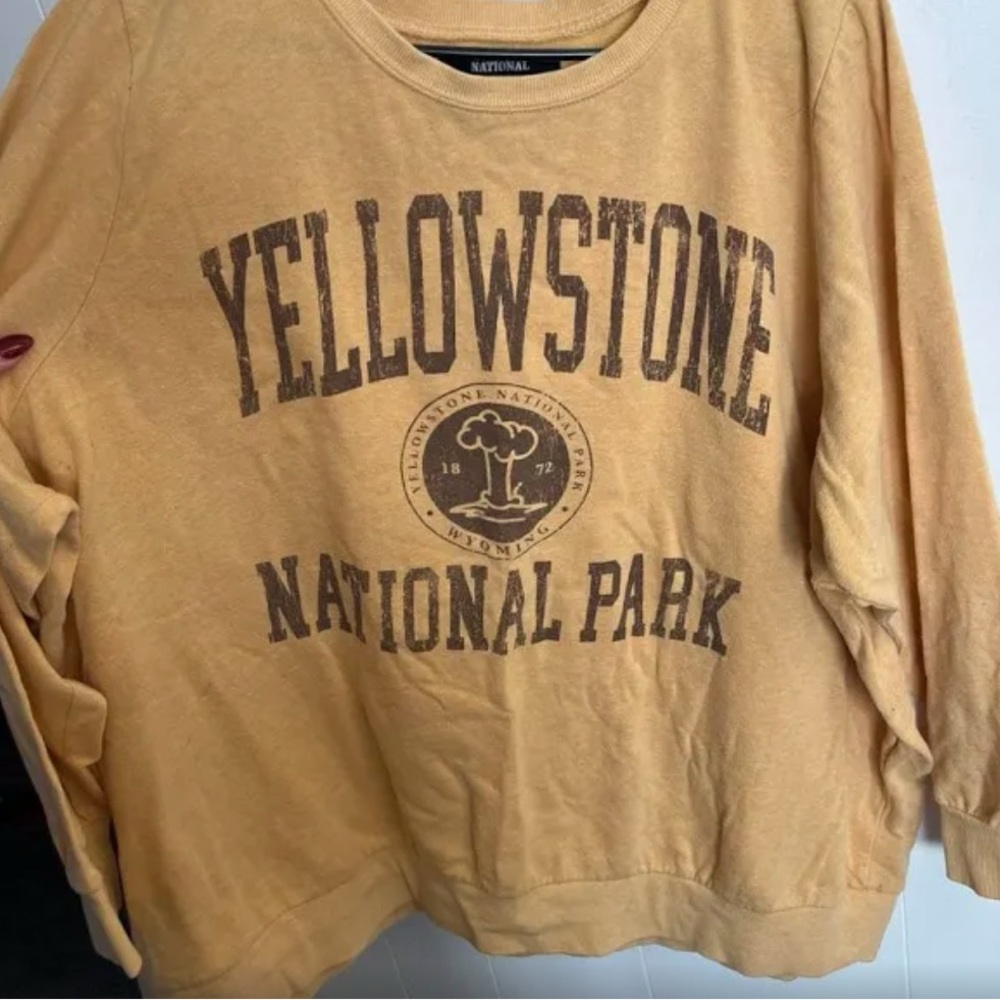 Torrid, Yellowstone Sweatshirt, Size 4